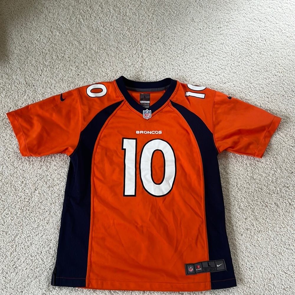 Nike NFL jersey; Denver Broncos Emanuel Sanders 10 jersey; youth size large